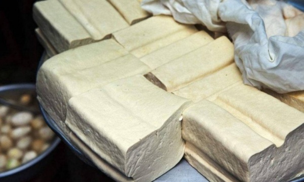 Đi chợ gặp 3 loại đậu phụ này "quay xe" ngay lập tức, được cho không cũng đừng lấy