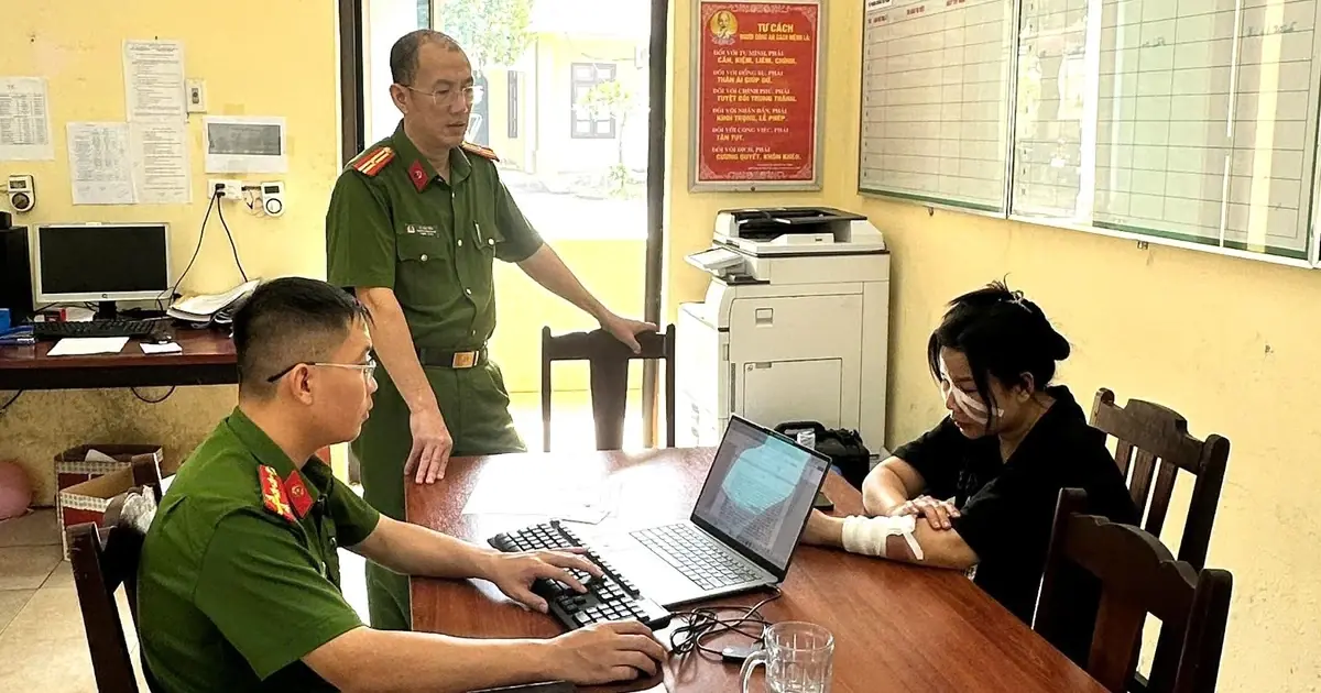 Khởi tố người phụ nữ giật thẻ, bẻ gậy của lực lượng an ninh cơ sở