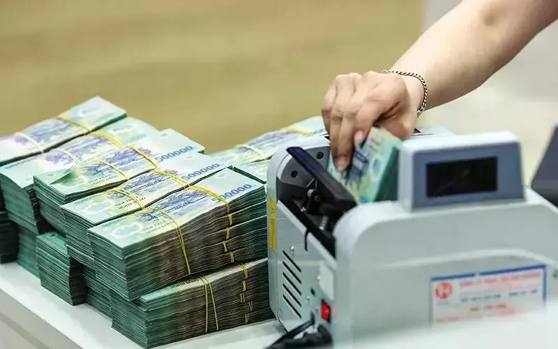 Phó Thủ tướng: Khẩn trương giảm lãi suất cho vay