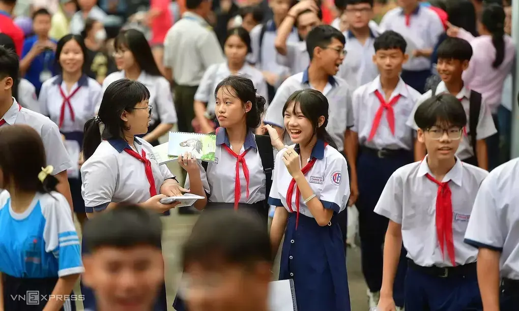 Thí sinh tham dự kỳ thi lớp 10 tại TP HCM, tháng 6/2026. Ảnh: Thanh Tùng