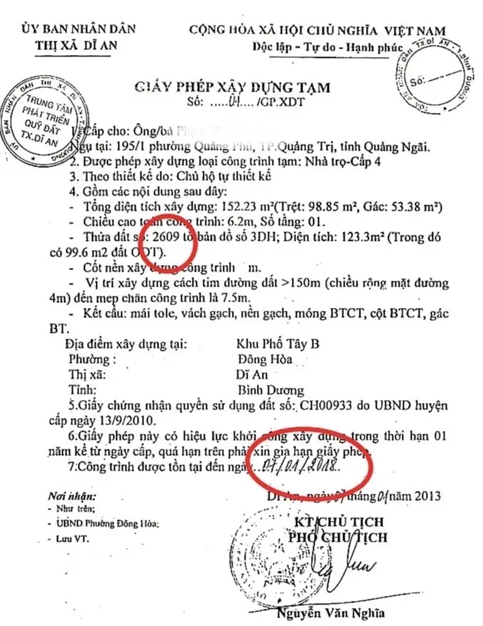 Giấy phép xây dựng căn nhà tạm được cấp trên thửa đất 2609. Ảnh chụp tư liệu