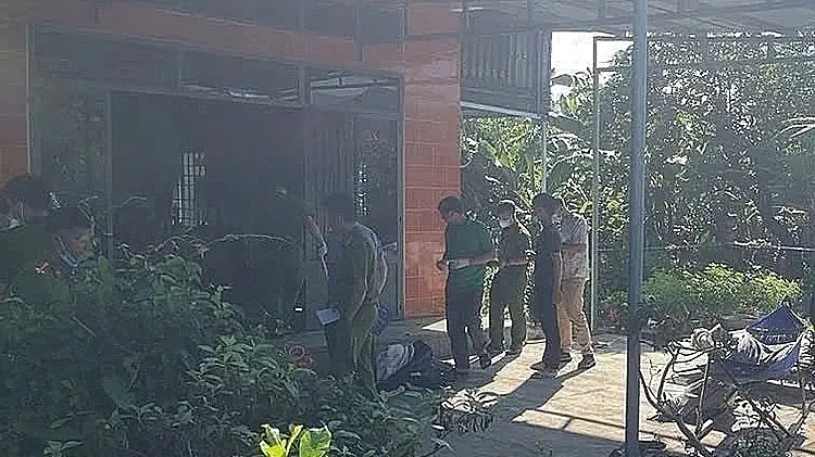 Khởi tố vụ cháy nhà 2 cha con tử vong ở Gia Lai