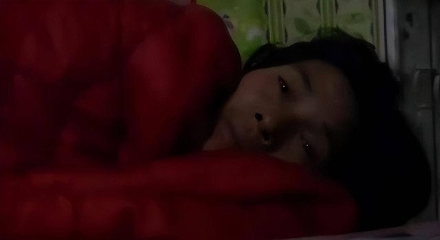 Người phụ nữ 40 năm hoàn toàn không ngủ vẫn khỏe mạnh bình thường, bác sĩ đặt máy đo sóng não theo dõi 48 tiếng mới phát hiện sự thật kinh ngạc - Ảnh 2.