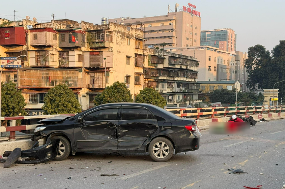 Cú va chạm mạnh khiến tài xế xe máy tử vong tại chỗ