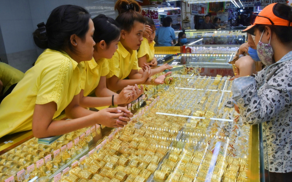 Giá vàng hôm nay 22/11/202 đi ngang, bạc giảm mạnh, SJC mất mốc 150 triệu đồng