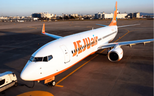 Jeju Air bị hủy 68.000 vé máy bay một ngày sau tai nạn