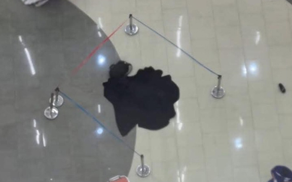 Thiếu niên 16 tuổi rơi từ tầng cao Vạn Hạnh Mall, tử vong tại chỗ