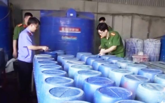 Bên trong xưởng sản xuất 3.500 tấn giá đỗ 