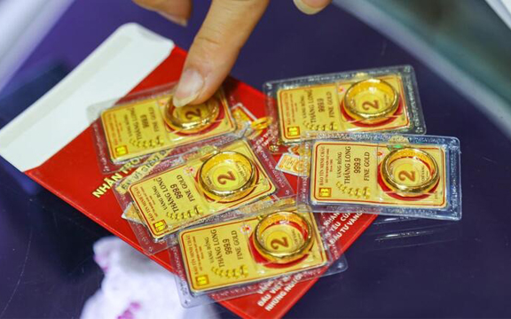 Giá vàng liên tục tăng 