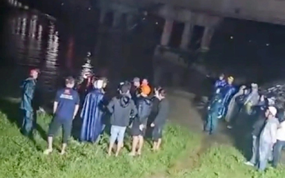 Nghi án người mẹ để lại con gái lớn, ôm con nhỏ ra đi ở Huế: Nguyên nhân đ:au lòng là gì?