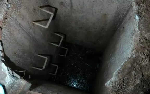 Phát hiện thi thể nam sinh viên dưới hố ga trong trường đại học: Gia đình tiết lộ chi tiết đáng sợ tại hiện trường