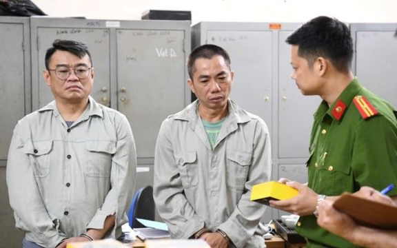 Phê chuẩn khởi tố 