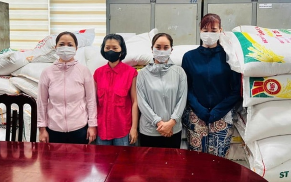 Bắt 2 chủ cửa hàng ở Hà Nội kinh doanh khoảng 23 tấn gạo giả: Hé lộ mánh khóe tinh vi của nữ nghi phạm