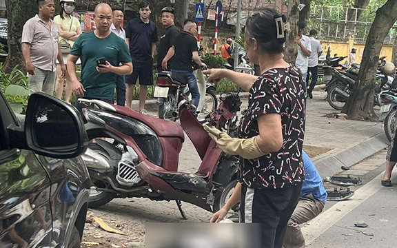 Nữ sinh Hà Nội bị đứt lìa 1 chân sau va chạm với xe sang BMW