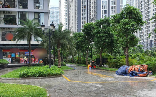 Người cha đau lòng khi con trai rơi từ tầng 39 tử vong ở Hà Nội: "Công việc không thuận lợi, chuyện tình cảm cũng gặp trục trặc..."