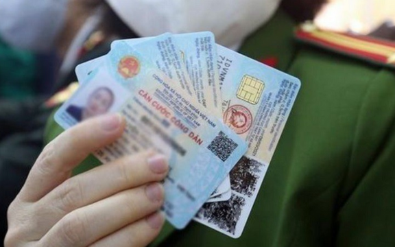 Từ nay đến hết 31/12/2025: Người sinh vào 3 năm này sẽ được hưởng quyền lợi đặc biệt khi làm thẻ căn cước mới