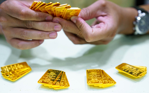 Dự kiến cấm mua bán vàng bằng tiền mặt từ 20 triệu đồng trở lên