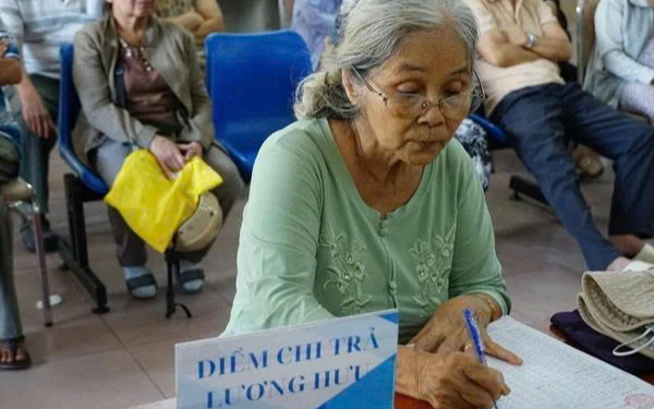 Tin vui, ai nghỉ hưu trước 1995 được được ưu tiên thụ hưởng khi tăng lương lần 3 từ 1/7 này