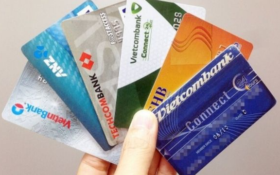 Thẻ từ ATM sắp bị khóa vĩnh viễn, cần làm ngay điều này để chuyển sang thẻ chip