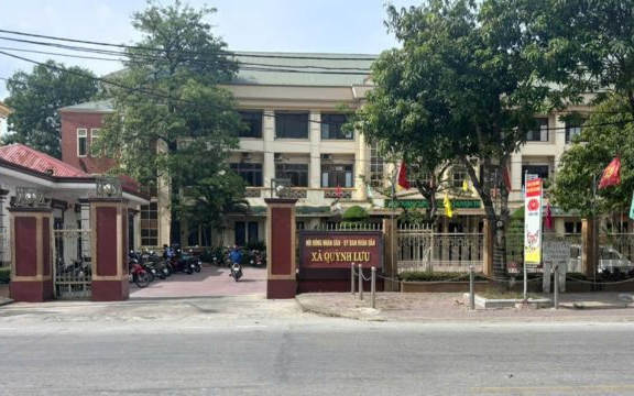 Nhiều chủ tịch, bí thư xã ở Nghệ An bất ngờ phải quay lại làm việc sau 6 tháng nghỉ hưu