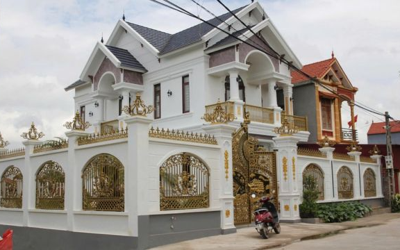 Cận cảnh biệt thự ở Bắc Ninh của đối tượng cầm đầu nhóm lừa đảo xuyên quốc gia, chiếm đoạt hơn 2.000 tỷ đồng