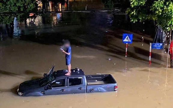 Thái Nguyên: Đường phố thành… sông