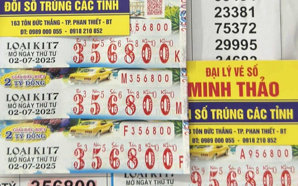 Người đàn ông trúng độc đắc chia 4 tỉ cho 2 con trai, tìm người bán dạo để chia vui