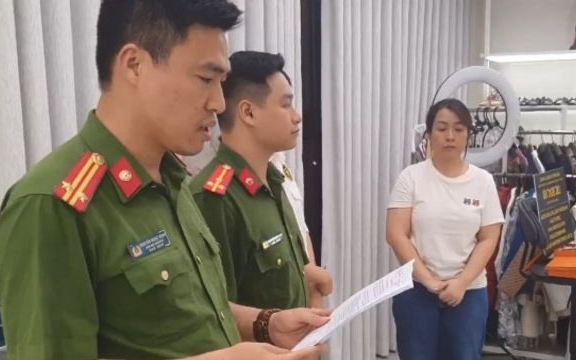 Vụ khám xét khẩn cấp nơi livestream của 1 người phụ nữ ở Hà Nội: Doanh thu đặc biệt lớn, lên đến hơn 834 tỷ đồng
