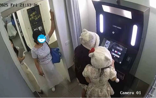 Khách Hàn bị tố lao vào đánh nhau trong tiệm photobooth ở Hà Nội: Nhân viên lên tiếng