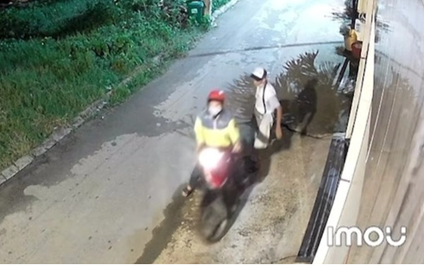 Tìm ra kẻ giật 100 tờ vé số của người đàn ông khuyết tật, nghèo khó ở TP.HCM