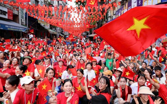 Chính phủ yêu cầu tặng quà dịp Quốc khánh 1 lần theo hộ gia đình