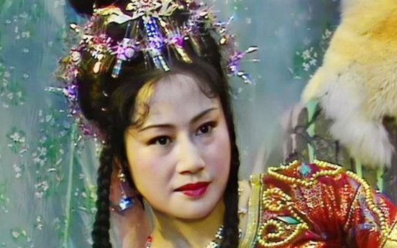 "Nữ nhân đẹp nhất Tây Du Ký", mất tất cả vì sai lầm, qua đời cô độc nơi đất khách "Nữ nhân đẹp nhất Tây Du Ký", mất tất cả vì sai lầm, qua đời cô độc nơi đất khách