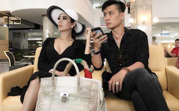 Khiếp sợ nghe số tiền 