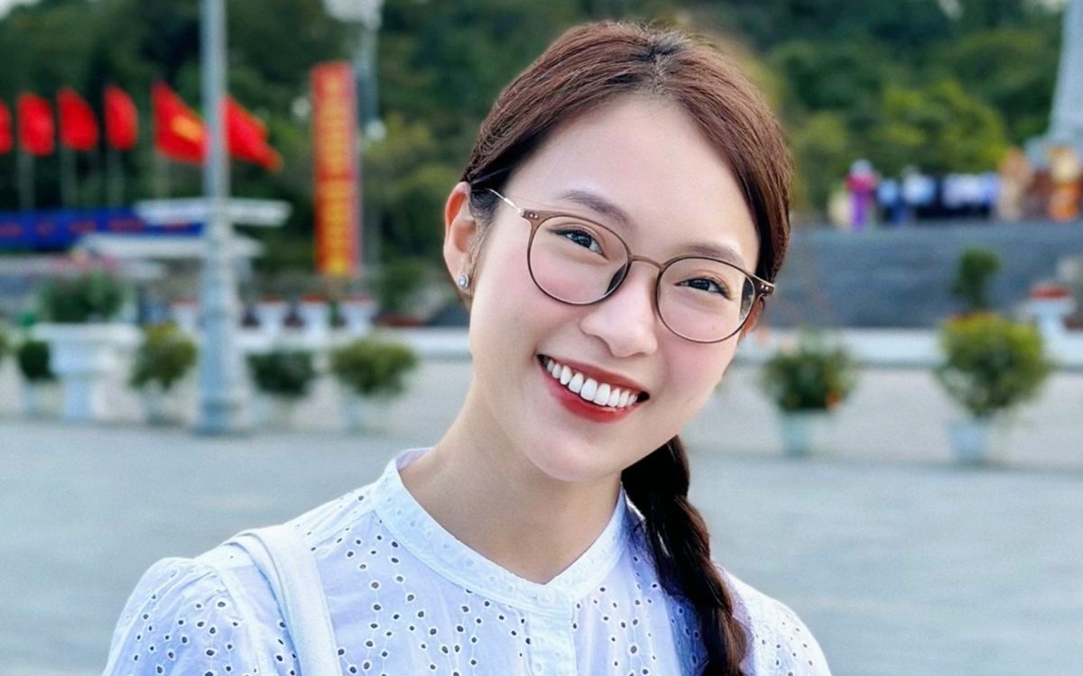 Bộ sưu tập xe sang của MC Khánh Vy Bộ sưu tập xe sang của MC Khánh Vy