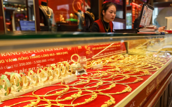 Giá vàng hôm nay 30/10/2025: SJC và nhẫn trơn quay đầu tăng vọt Giá vàng hôm nay 30/10/2025: SJC và nhẫn trơn quay đầu tăng vọt