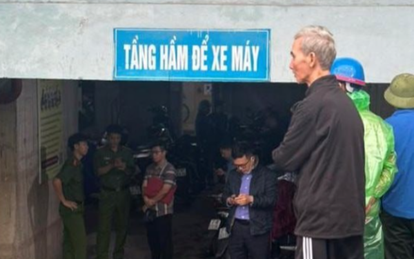 Tá hỏa phát hiện bảo vệ tòa nhà chung cư tử vong dưới tầng hầm Tá hỏa phát hiện bảo vệ tòa nhà chung cư tử vong dưới tầng hầm