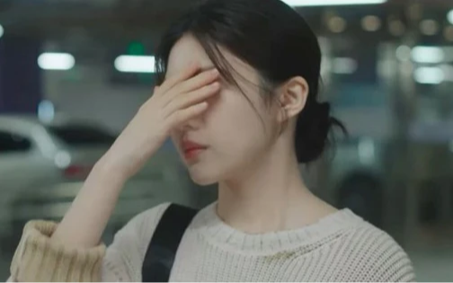 Đau đầu theo 4 kiểu này phải đi khám UT ngay! Chậm ngày nào như ôm "bom nổ chậm" ngày nấy