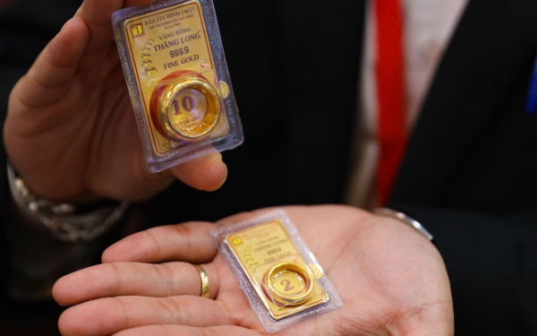 Giá vàng hôm nay 8-11: Tăng vọt trở lại