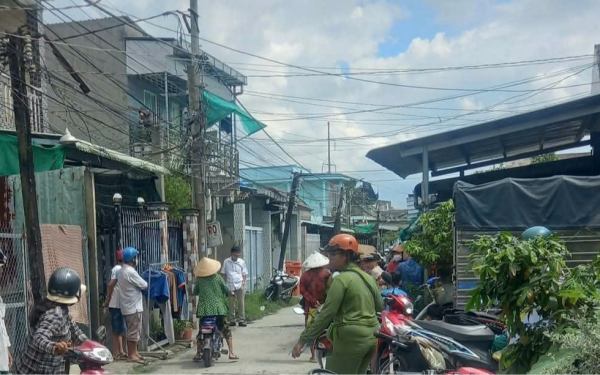 Nguyên nhân ban đầu vụ ba người TV trong căn phòng nồng nặc mùi xăng