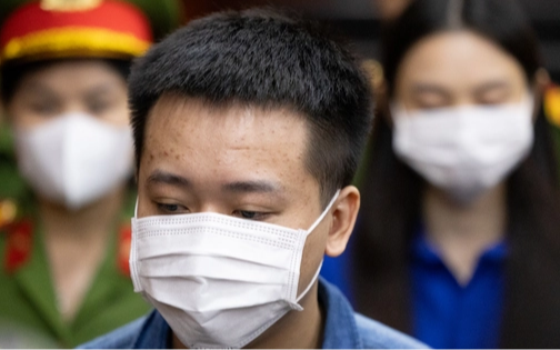 Quang Linh Vlogs khai không am hiểu về sản phẩm, chỉ nghe thông tin từ các cổ đông khác