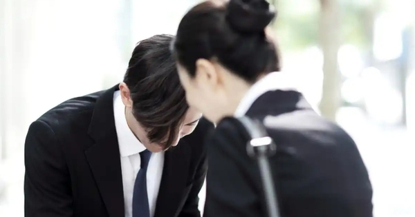 Bí ẩn nghề xin lỗi chuyên nghiệp: Dịch vụ không tưởng, thay mặt chồng hẹn gặp vợ 23 lần để "xin lỗi hộ"