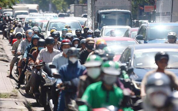 Từ 1/7/2026, Hà Nội dự kiến thí điểm cấm xe máy xăng tại 9 phường nội đô