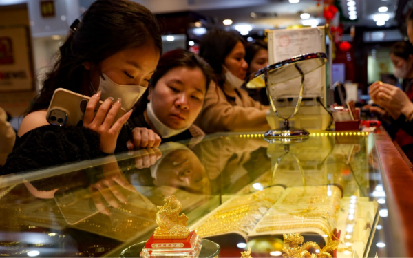 Giá vàng hôm nay 26/11/2025: Thế giới nóng lên, SJC và nhẫn trơn chờ bứt phá