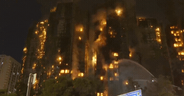 Toàn cảnh vụ cháy thảm họa nhất 3 thập kỷ ở Hong Kong (Trung Quốc): Số người tử vong chạm mốc 36, 10 tiếng cả thành phố vật lộn trong kinh hoàng