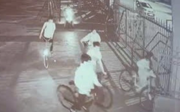 Phát hiện hiệu phó và giáo viên tổ chức dạy thêm trái phép vào buổi tối tại trường