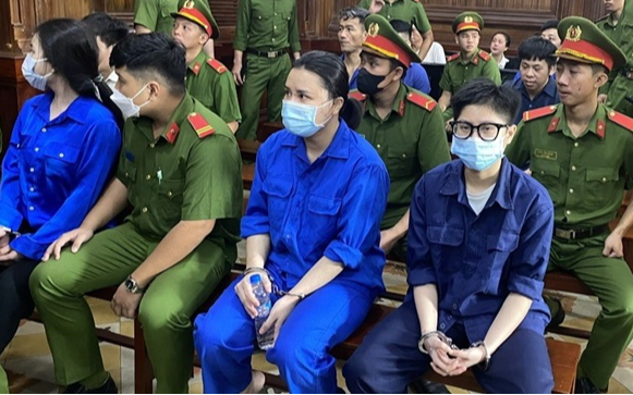 Tái mở phiên tòa xét xử Hoài DJ và đồng phạm mua bán 108kg ma túy pha trộn "nước vui"