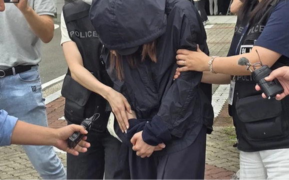 Phụ huynh ở Hàn Quốc 10 lần đột nhập trường đánh cắp đề thi cho con