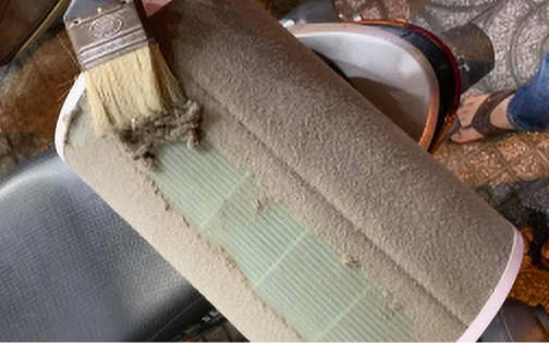 Cận cảnh bộ lọc không khí của một gia đình ở Long Biên: Không ngờ lại đến mức này!