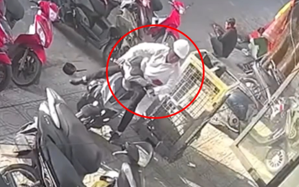 "Sếp lớn" mượn xe người tìm việc rồi biệt tích: Trước khi đi còn để lại hóa đơn 2,7 triệu ở quán karaoke