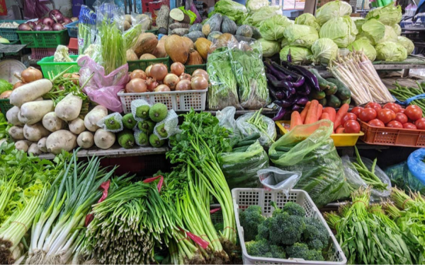 12 loại rau quả ngậm nhiều độc tố nhất năm 2025 được công bố, 2 cái tên quen thuộc lần đầu xuất hiện gây lo ngại